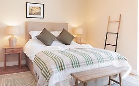 The Barn In Longhope - Luxury Barn Conversion